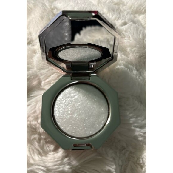 Fenty Beauty Diamond Bomb How Many Carats?! - Picture 4 of 4